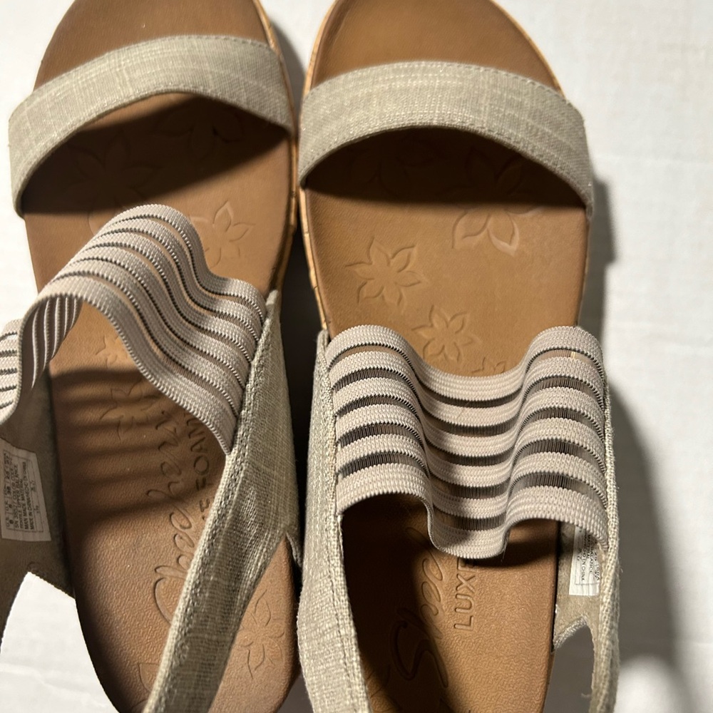 Skechers Cali Luxe Foam Tan Brown Cork Wedge Heel Sandal Size 8 - Picture 6 of 7